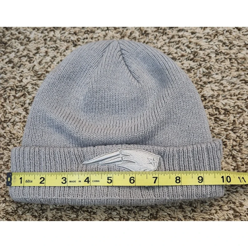 Men's New Era Gray New England Patriots‎ Color Pack Cuffed Knit Hat